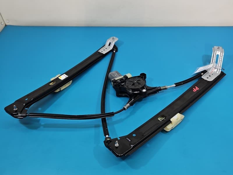 Podnośnik przód prawy SZYBY WINDA 0130822076 Seat Ateca 2pin 5d HB