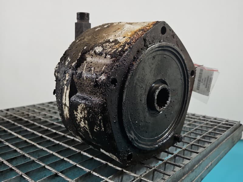 Obudowa Johnston c40 zamiatarka 2,8d 21G2209HD 4108163 004108002C Hydromotor, Zwolnica