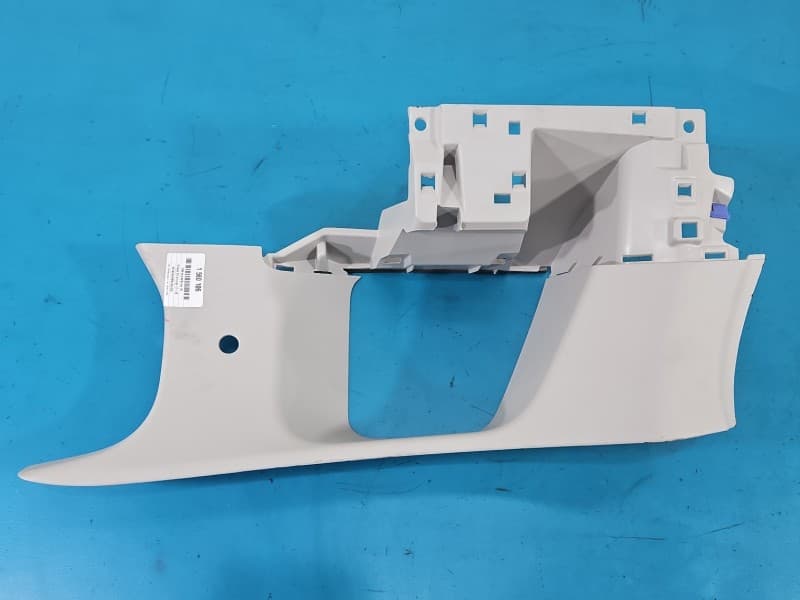 Osłona ZAŚLEPKA PLASTIK SŁUPKA TYŁ LEWEGO Citroen C5 Aircross 17-25 9822821177