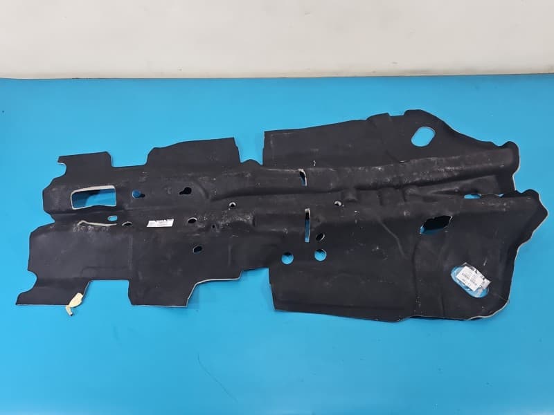 Wygłuszenie pozostałe PODBITKA Volvo S90 II 16- 31463888