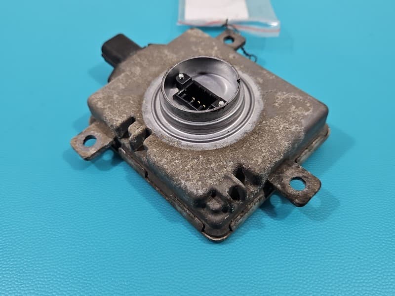 Przetwornica xenon Mitsubishi Outlander II 06-13 W3T16271