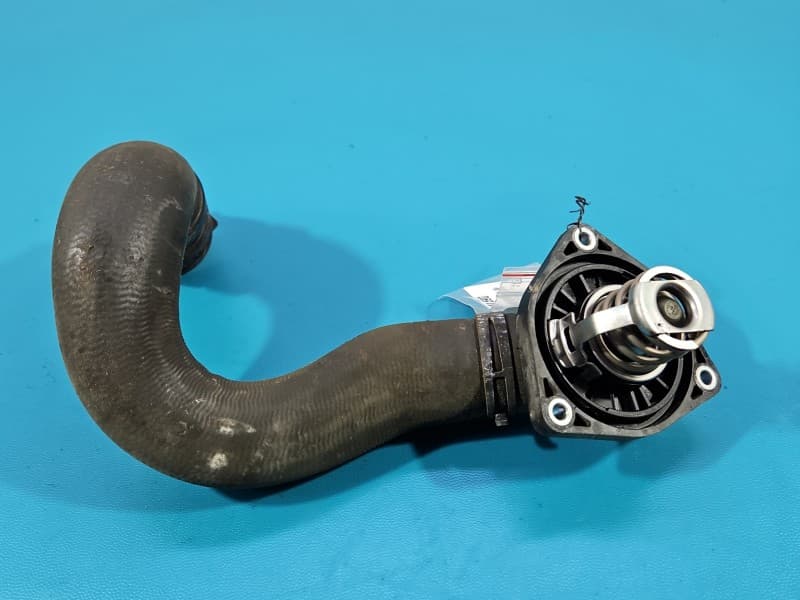 przewód wąż rurka wody Opel Astra V K 1,2 12V 39108530 565563897 55503988