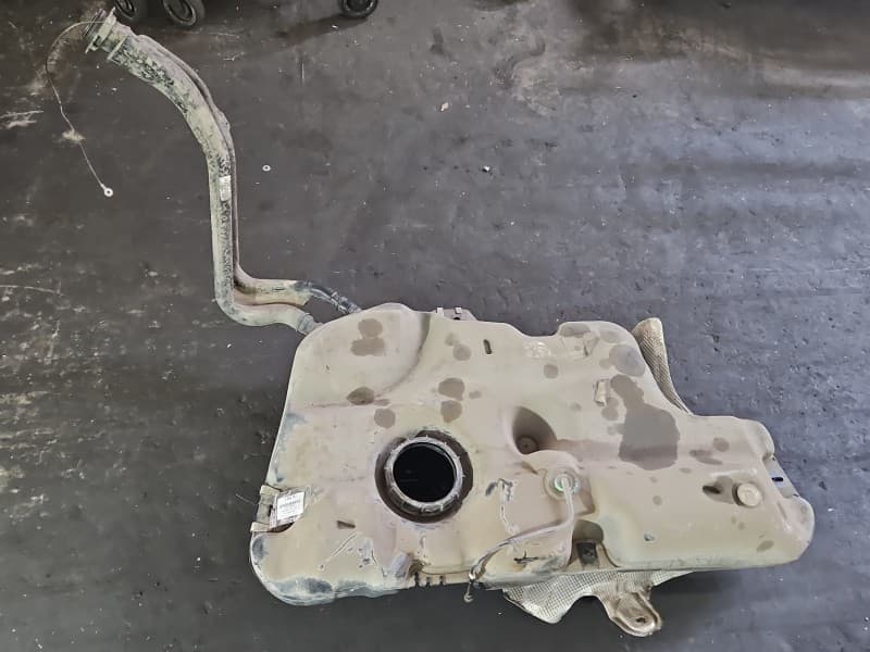 Zbiornik paliwa bak Dacia Duster II 18-24 1,6 16V H4M740 172023111R 8200371908