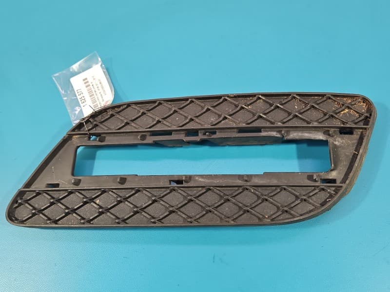 Zaślepka kratka zderzaka prawa atrapa Mercedes ML W166 A1668200756
