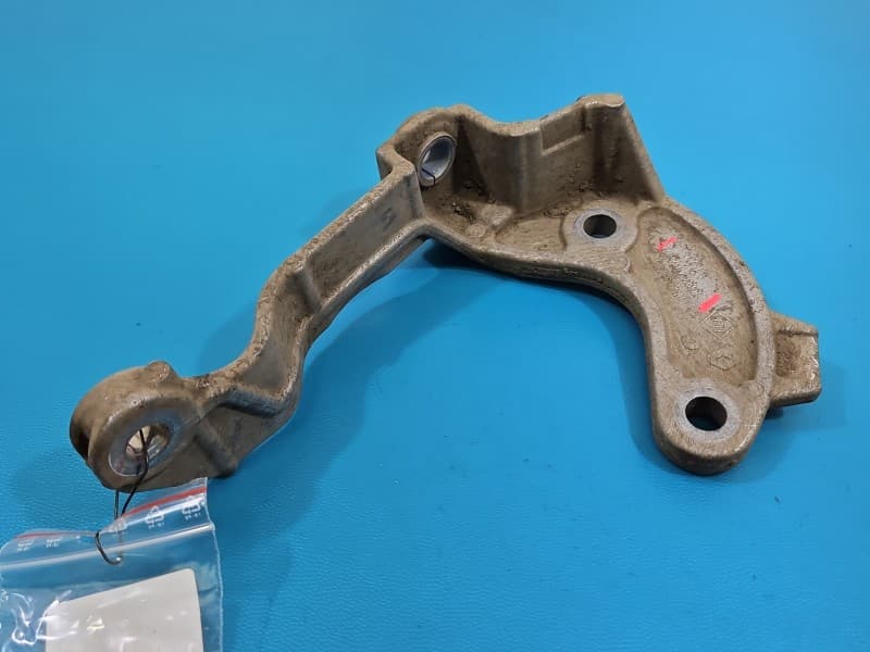 Mocowanie uchwyt Dacia Duster III 24- 339304032R