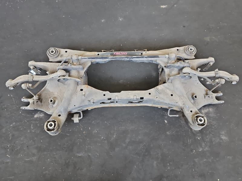 Tylna belka oś tył Jaguar XE X760 2,0d 204DTD