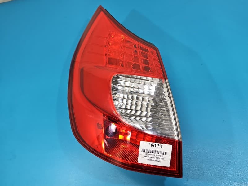 Lampa tył lewa błotnika Renault Scenic II HB EUROPA 8200474328B