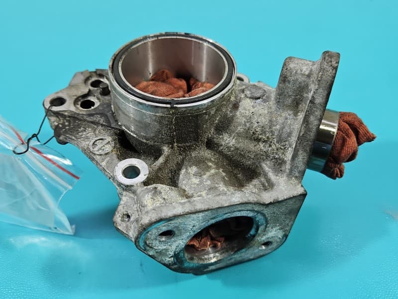 Obudowa Mercedes CLS II C218 W218 218 4,7 V8 278922 A2780700330 POMPY PALIWA