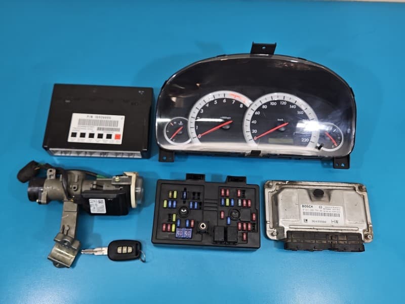 Komputer Sterownik silnika Chevrolet Captiva 2,4 16V Z24SED 0261208782 96499980