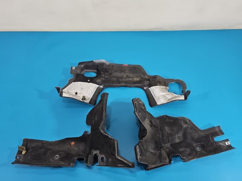 Osłona ZAŚLEPKA PLASTIK Ściany grodziowej / 3 szt Jaguar F-Pace 16- GX73-10B811-BF GX73-6D058-BG GX73-6D057-B