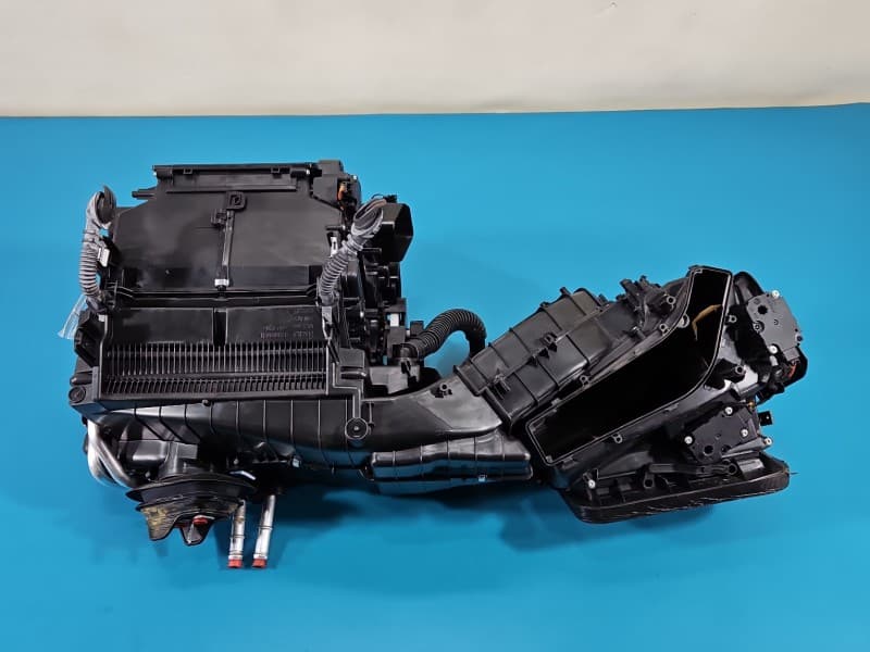 Nagrzewnica Audi A5 F5 8W1820005K BZ80648 EUROPA