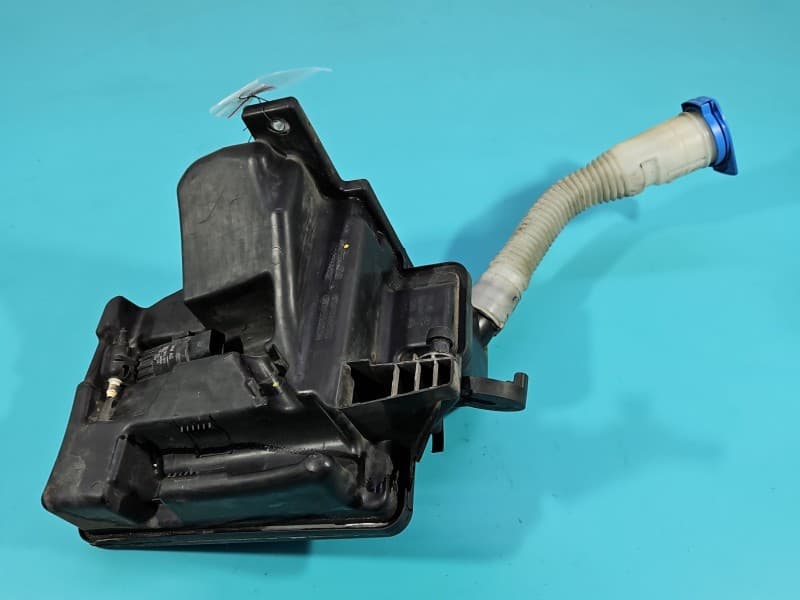 Zbiornik Zbiorniczek płynu spryskiwacza Skoda Rapid 6R0955453D
