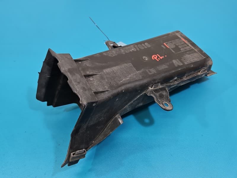 KIEROWNICA Wlot powietrza BMW G14 G15 G16 3,0 R6 7359813
