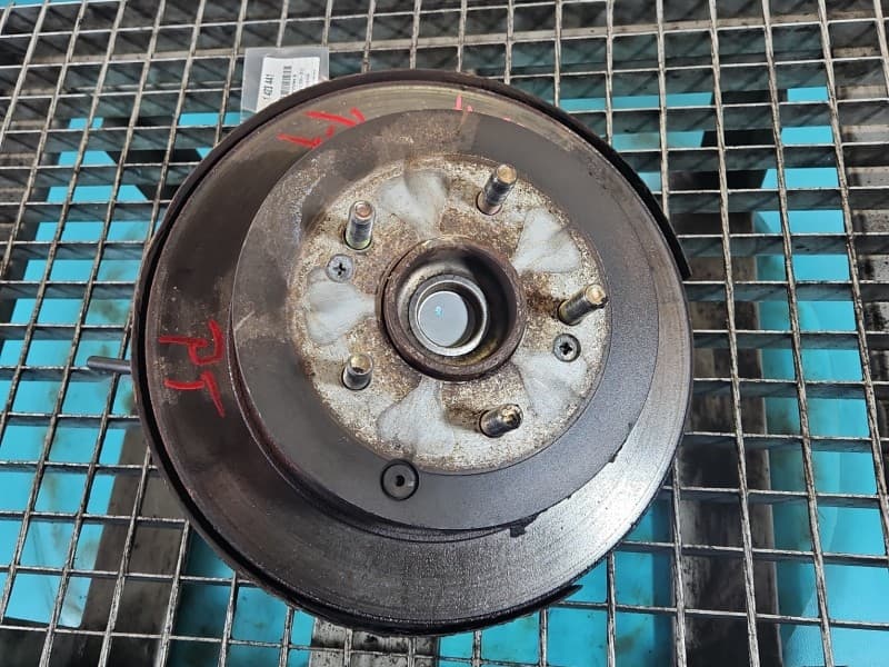 Piasta koła tył prawa zwrotnica łożysko Hyundai Santa Fe II 06-12 2,2 CRDi