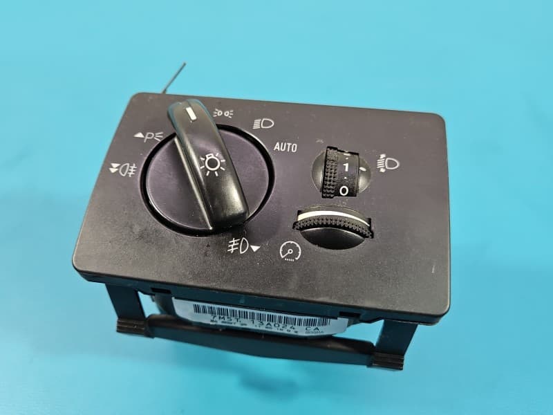 Przełącznik włącznik świateł Ford Kuga Mk1 I 08-13 7M5T-13A024-CA