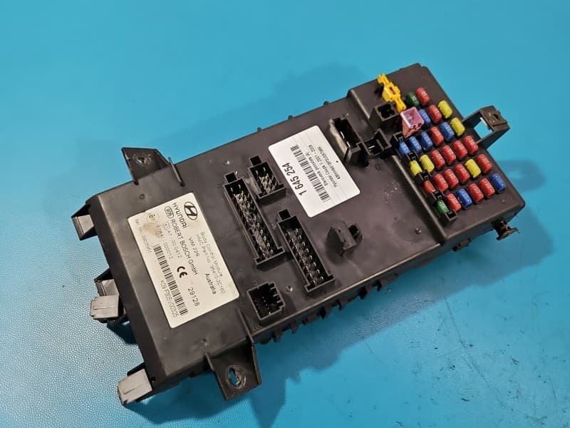 Sterownik moduł SKRZYNKA BEZPIECZNIKÓW Hyundai Coupe II 01-08 95410-2C160 K09F005V00325 95410-2C