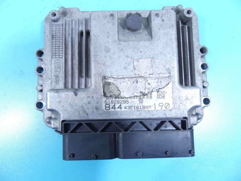 Komputer Sterownik silnika Lancia Delta III 08-14 1,9 jtd 51828295