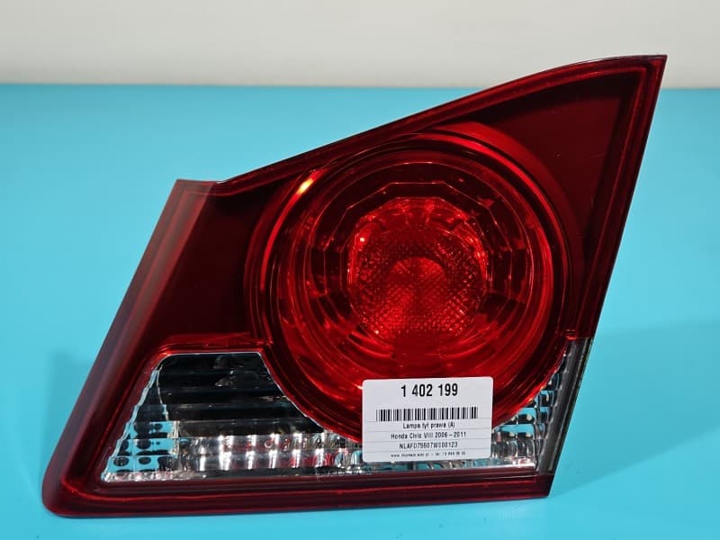 Lampa tył prawa klapy Honda Civic VIII UFO sedan EUROPA P5376R