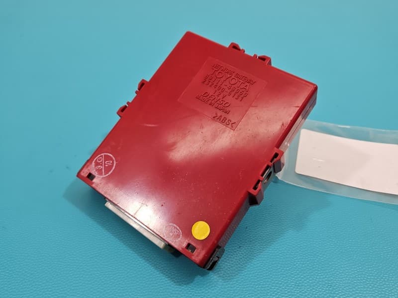 Sterownik moduł GATEWAY LEXUS RX II 03-08 89111-48050