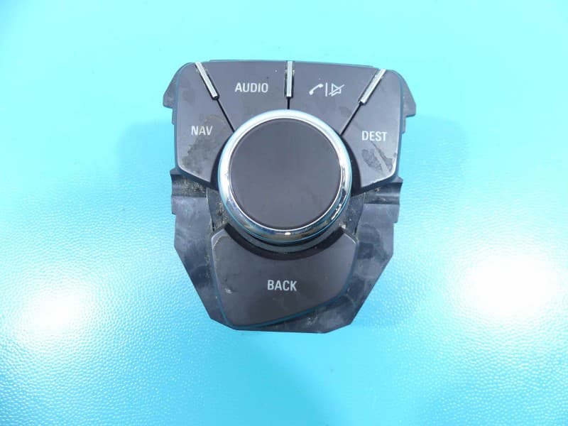 Przełącznik radia nawigacji panel Opel Insignia A 13310071