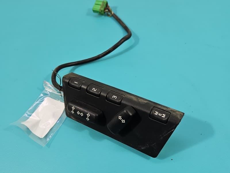 Przełącznik Regulacji fotela Land Range Rover sport I L320 YUB500170PVJ