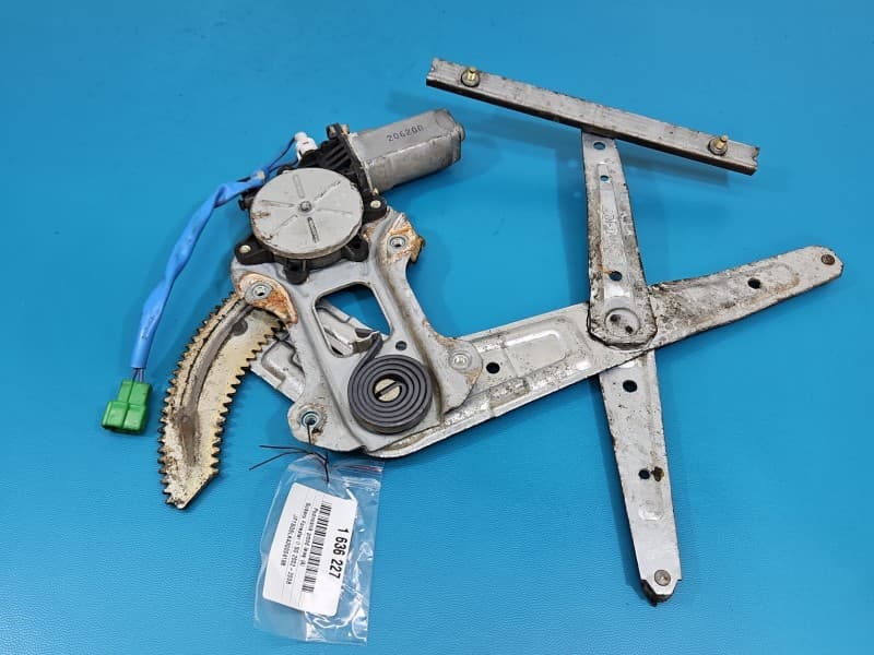 Podnośnik przód lewy SZYBY WINDA 206200 Subaru Forester II SG 2 PIN 5d HB