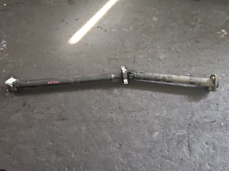 Wał napędowy tył BMW F20 1,6 T 7637025
