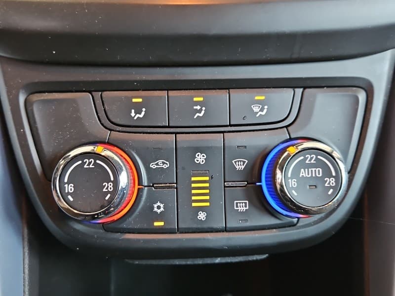 Konsola panel nawiewu Opel Zafira C 39081563 A2C1134810001