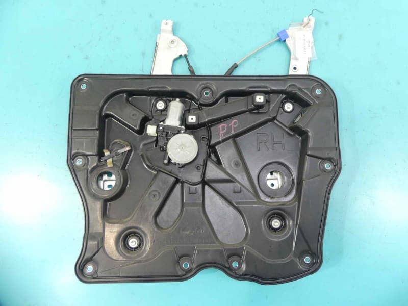 Podnośnik przód prawy SZYBY WINDA Nissan X-trail II T31 6PIN 5d HB