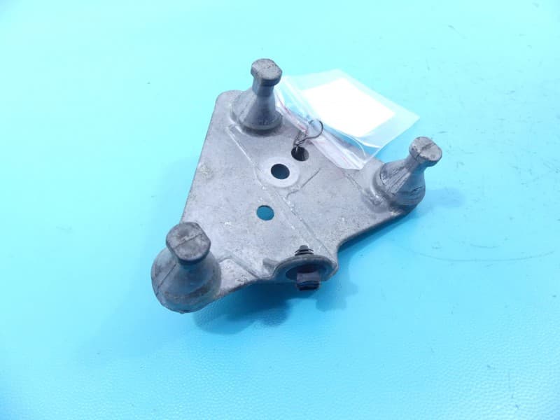 uchwyt mocowanie Mercedes GLK X204 08- A2044300010