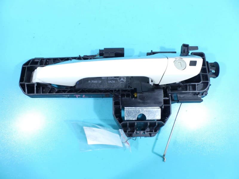 Klamka przód lewa zewnętrzna Mercedes CLS II C218 W218 218 A2047602334 biały - 799