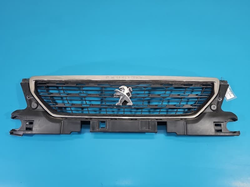 Atrapa grill Peugeot 301
