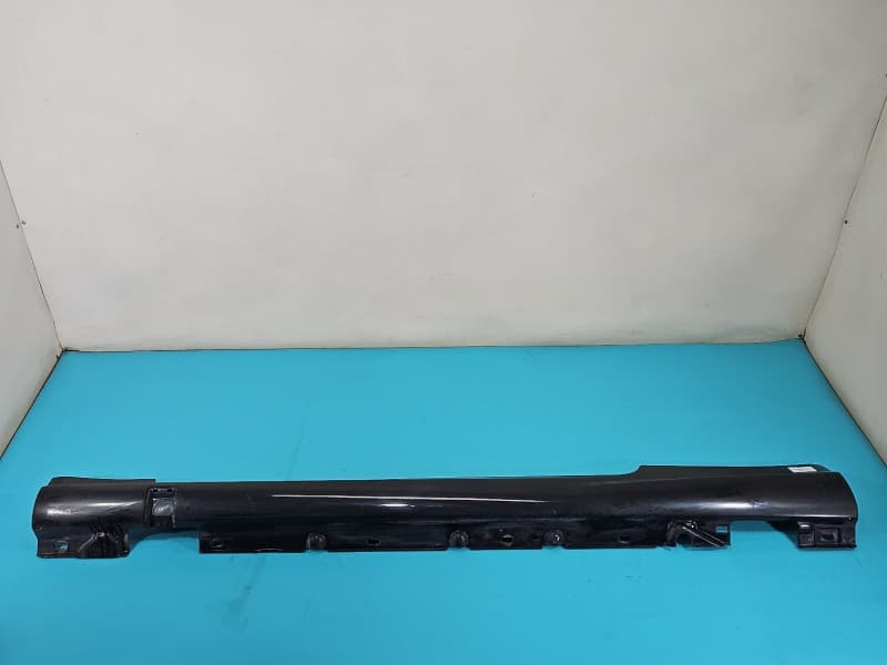 Listwa progowa lewa PRÓG NAKŁADKA Mercedes E C207 A207 A2076901740 czarny 197