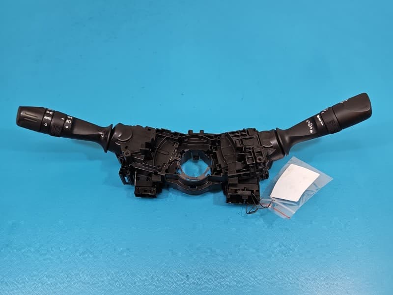 Przełącznik zespolony Toyota Corolla E16 E18 13- 02720 17F852