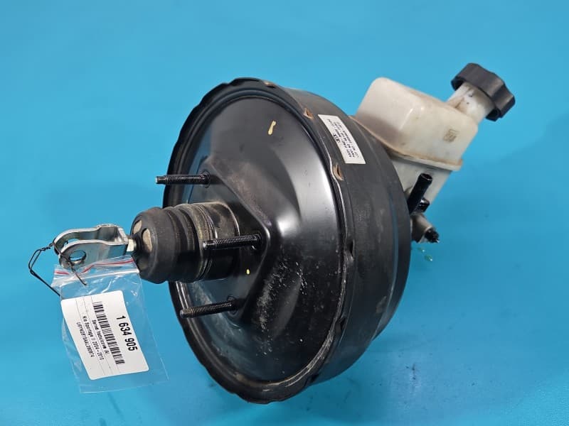 Serwo hamulcowe Kia Sportage II 04-10 2,0 crdi D4EA 58500-0Z450