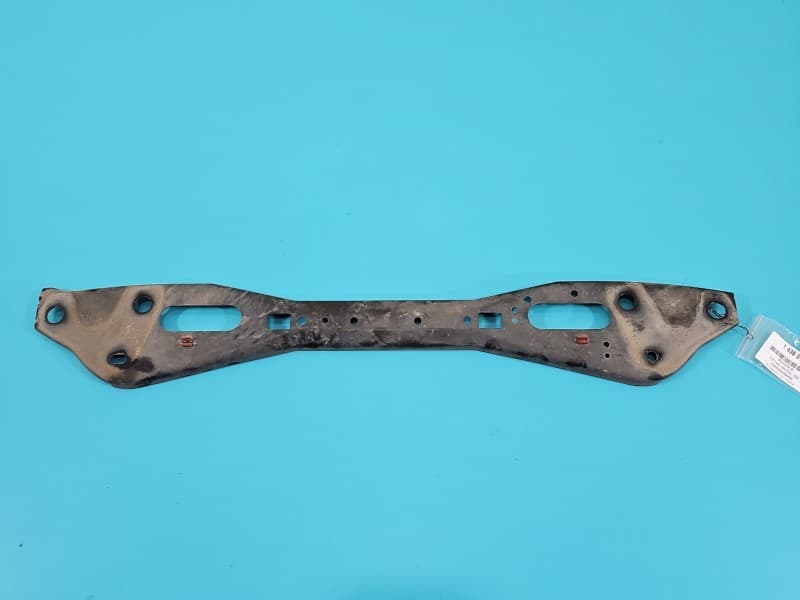 Mocowanie uchwyt wspornik belki pod silnikiem Ford Fusion USA 12-20 DG93F10684AF