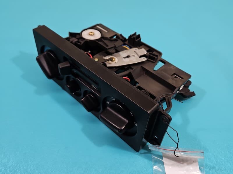 Konsola panel nawiewu Opel Monterey 526180-4922