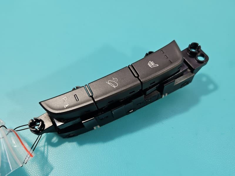 Przełącznik Hyundai Kona I 93350J9BD0