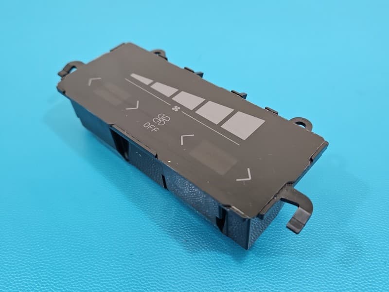 Konsola panel nawiewu Volvo S90 II 16- P31346788 31346788