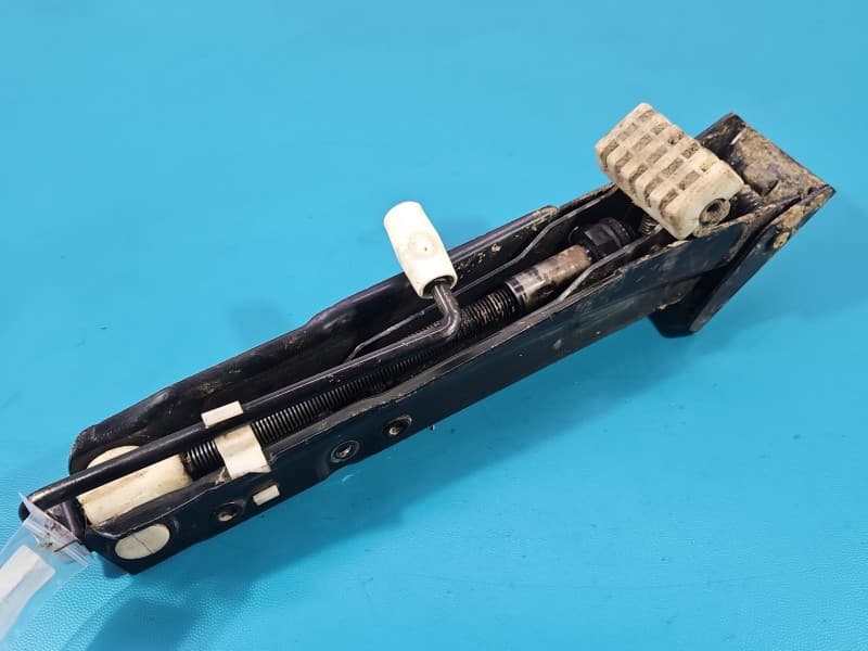 lewarek Podnośnik samochodowy trapezowy Bmw e39