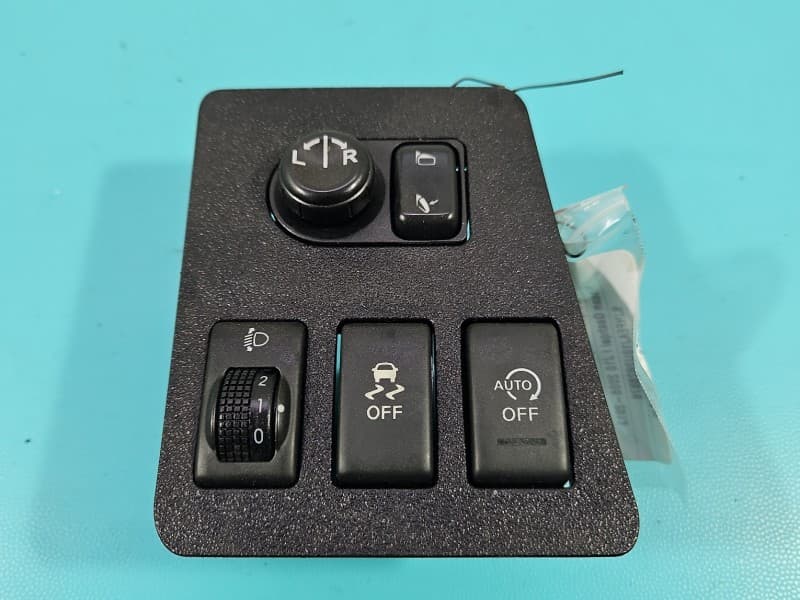 Przełącznik szyb Nissan Qashqai I J10 06-13 lusterek EU