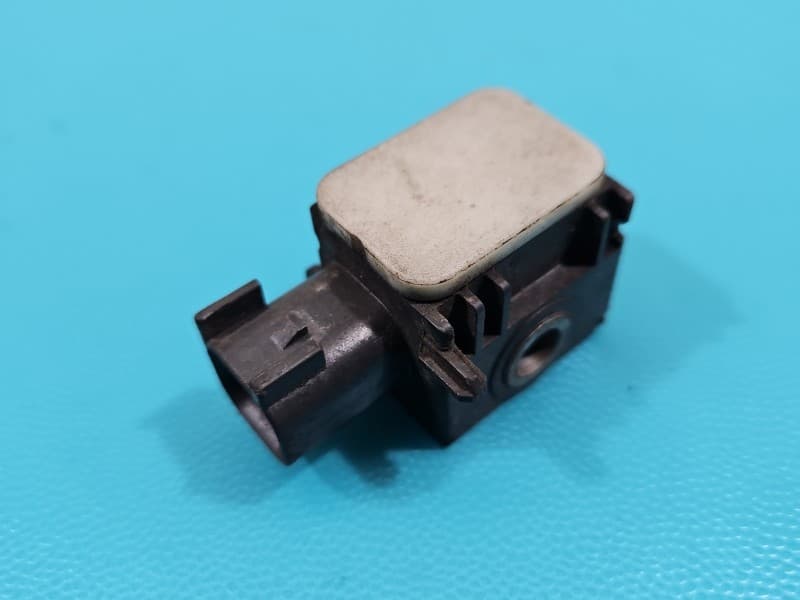 Czujnik uderzeniowy uderzenia hyundai H1 II 95920-4H000