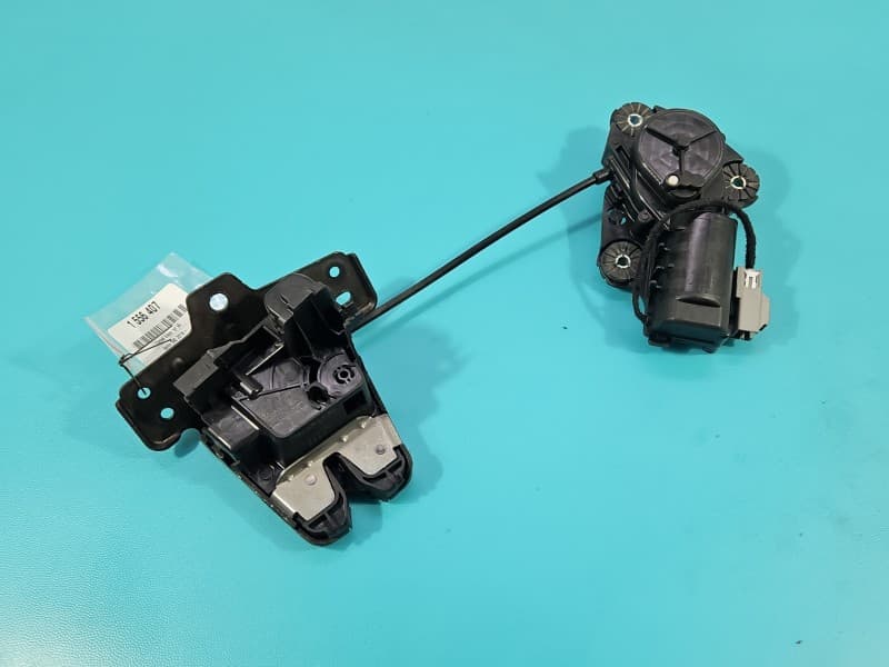 Zamek klapy tył Volvo S90 II 16- sedan 6PIN 31484594