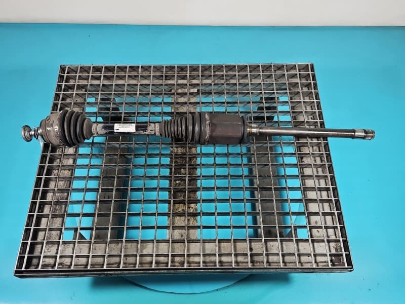 Półoś przód prawa BMW G14 G15 G16 3,0 R6 automat
