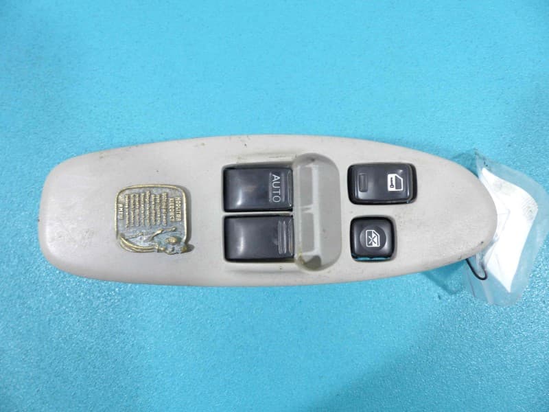 Przełącznik szyb Nissan Almera tino SZYBY 2X EU