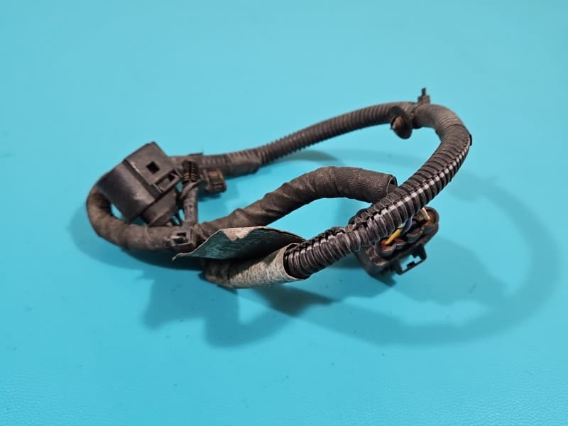 Wiązka instalacja rozdzielacza Volvo V90 31851129