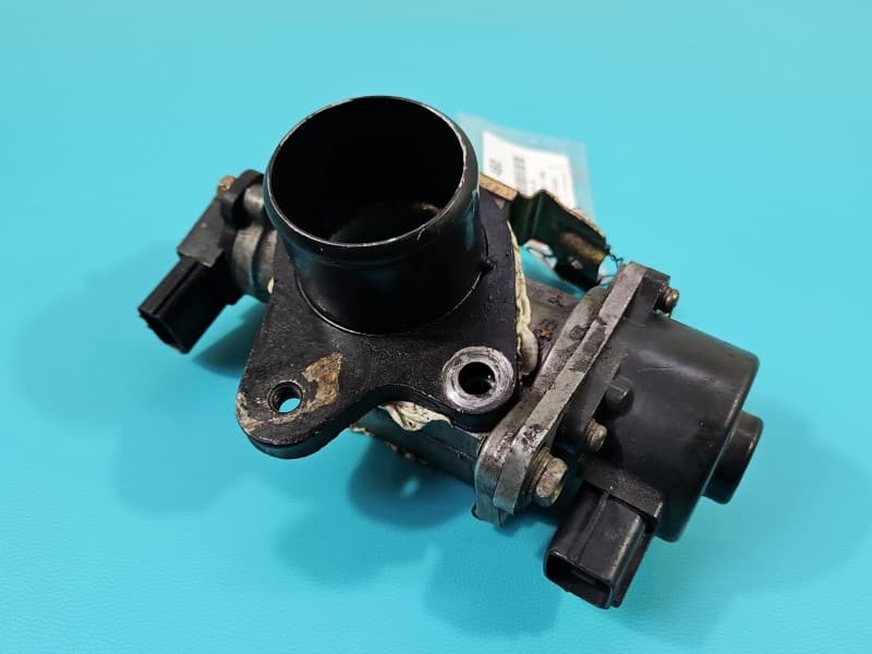Przepustnica Opel Monterey 3,0 TD 4JX1
