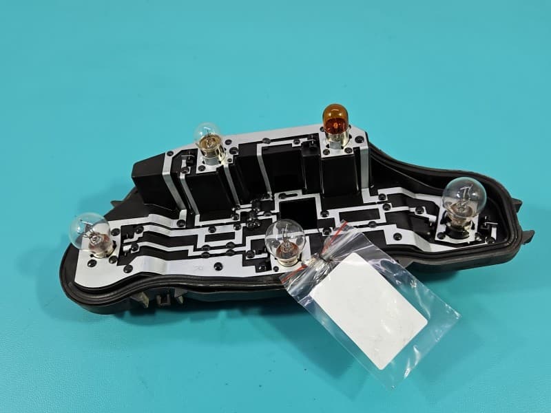 Lampa tył prawa błotnika Skoda Citigo 11-19 HB EUROPA 1ST945258