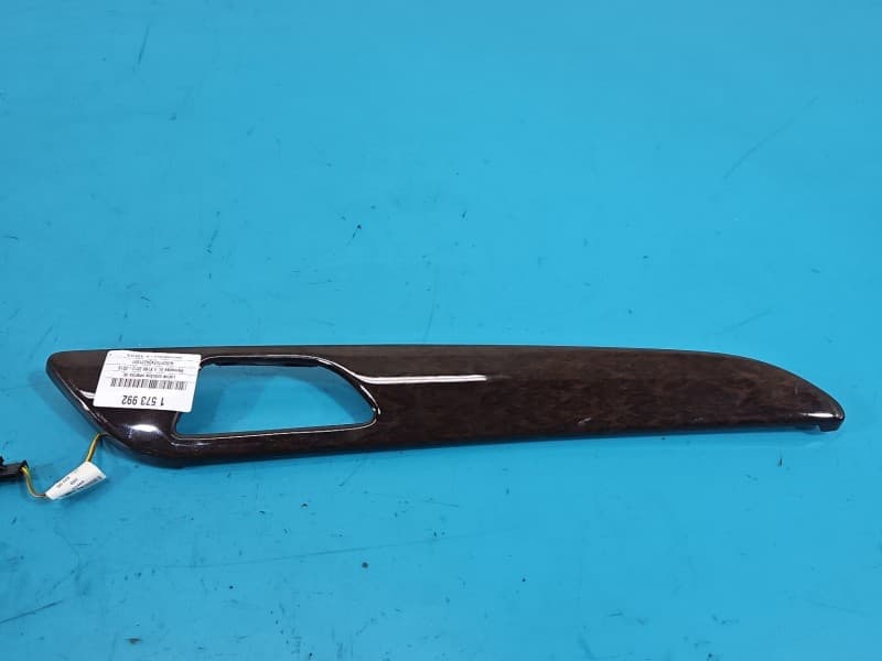 Listwa dekor deski Mercedes GL II X166 A1667301222 Tapicerki drzwi / prawy tył