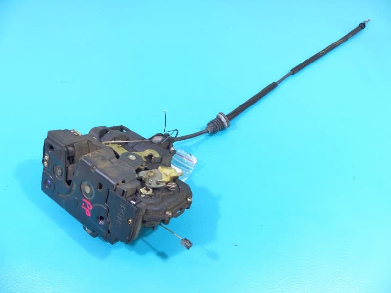 Zamek przód prawy Vw New Beetle 98- EUROPA 8 pin